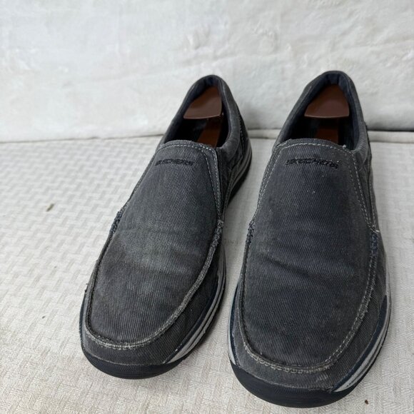 Skechers Relaxed Fit Slip-On Shoes Mens Size 10.5 Memory Foam Canvas Black Gray